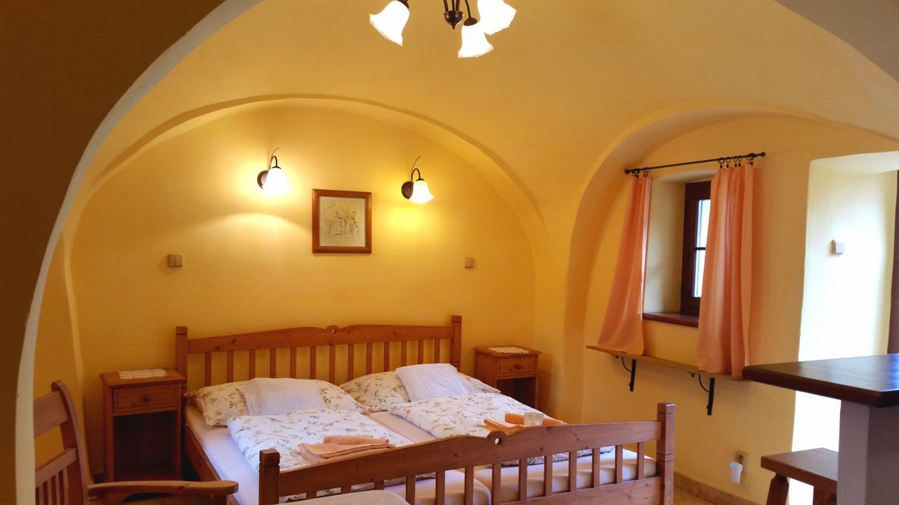 Český Krumlov Penzion Merlin מראה חיצוני תמונה
