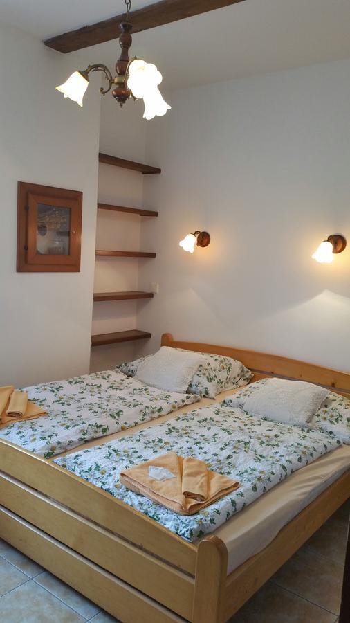 Český Krumlov Penzion Merlin מראה חיצוני תמונה